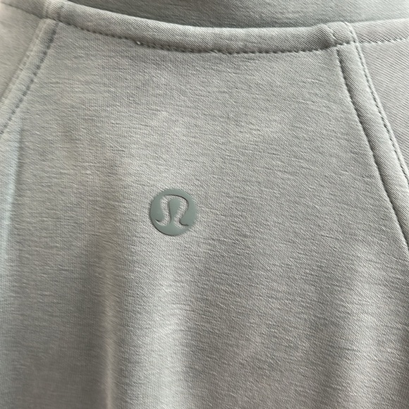 Lululemon brushed soft stream jacket size 4 - Picture 4 of 6